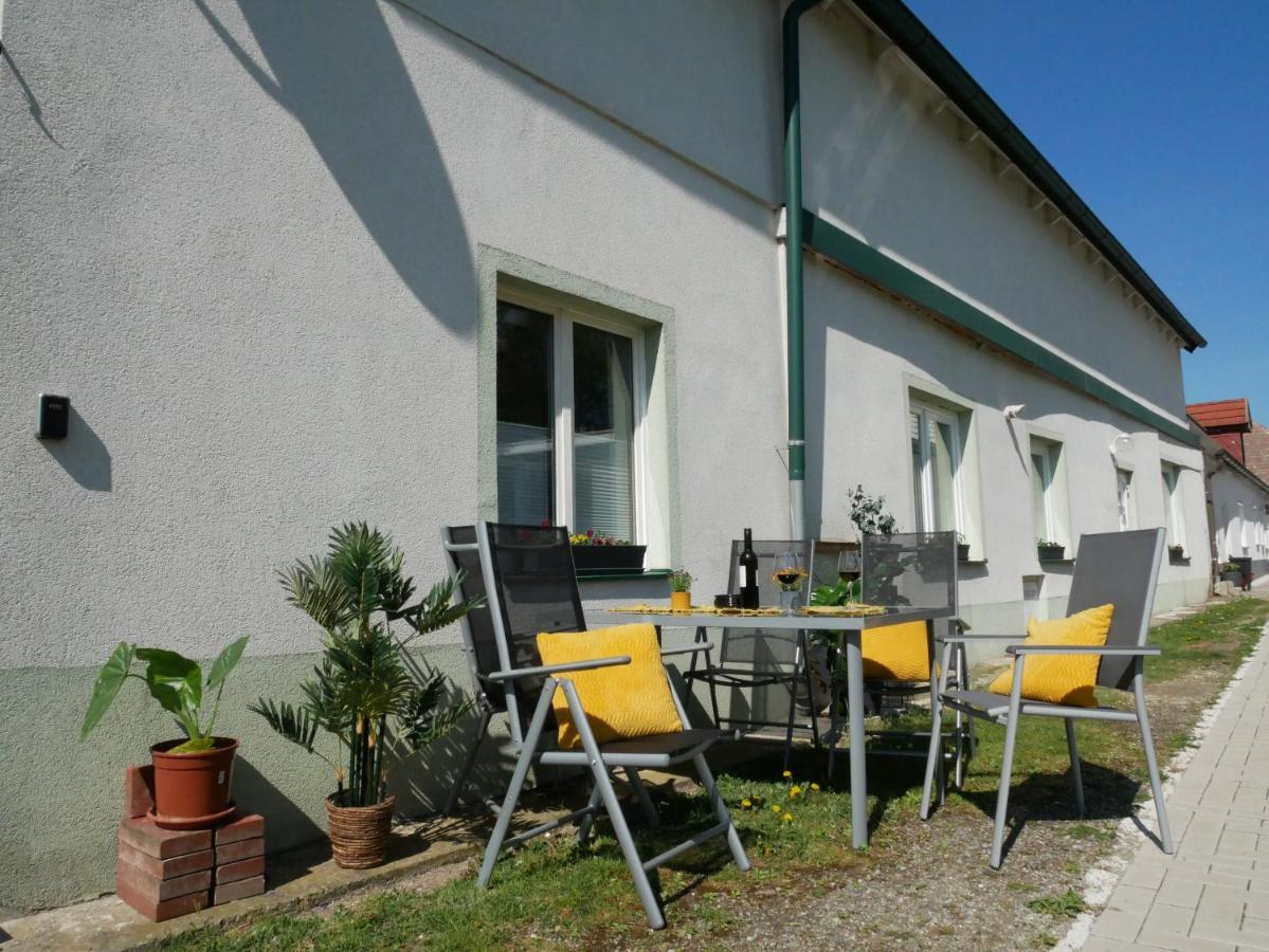 Bonito - Historischer Streckhof Schützen am Gebirge 外观 照片